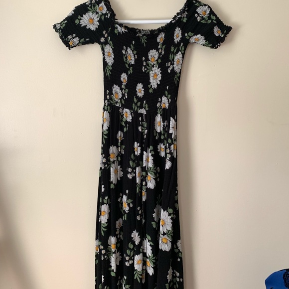 High Low Floral A-kind Dress - Picture 2 of 3